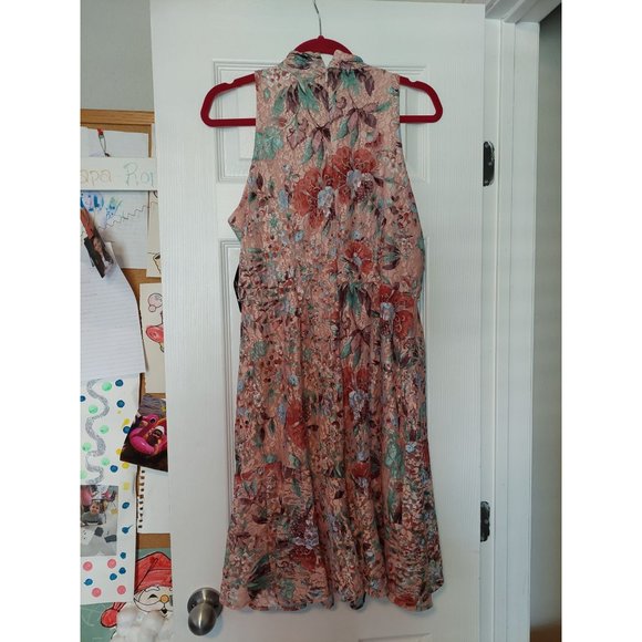 New York & Company 10 Blush Floral Lace Mid Length Dress - Picture 4 of 4